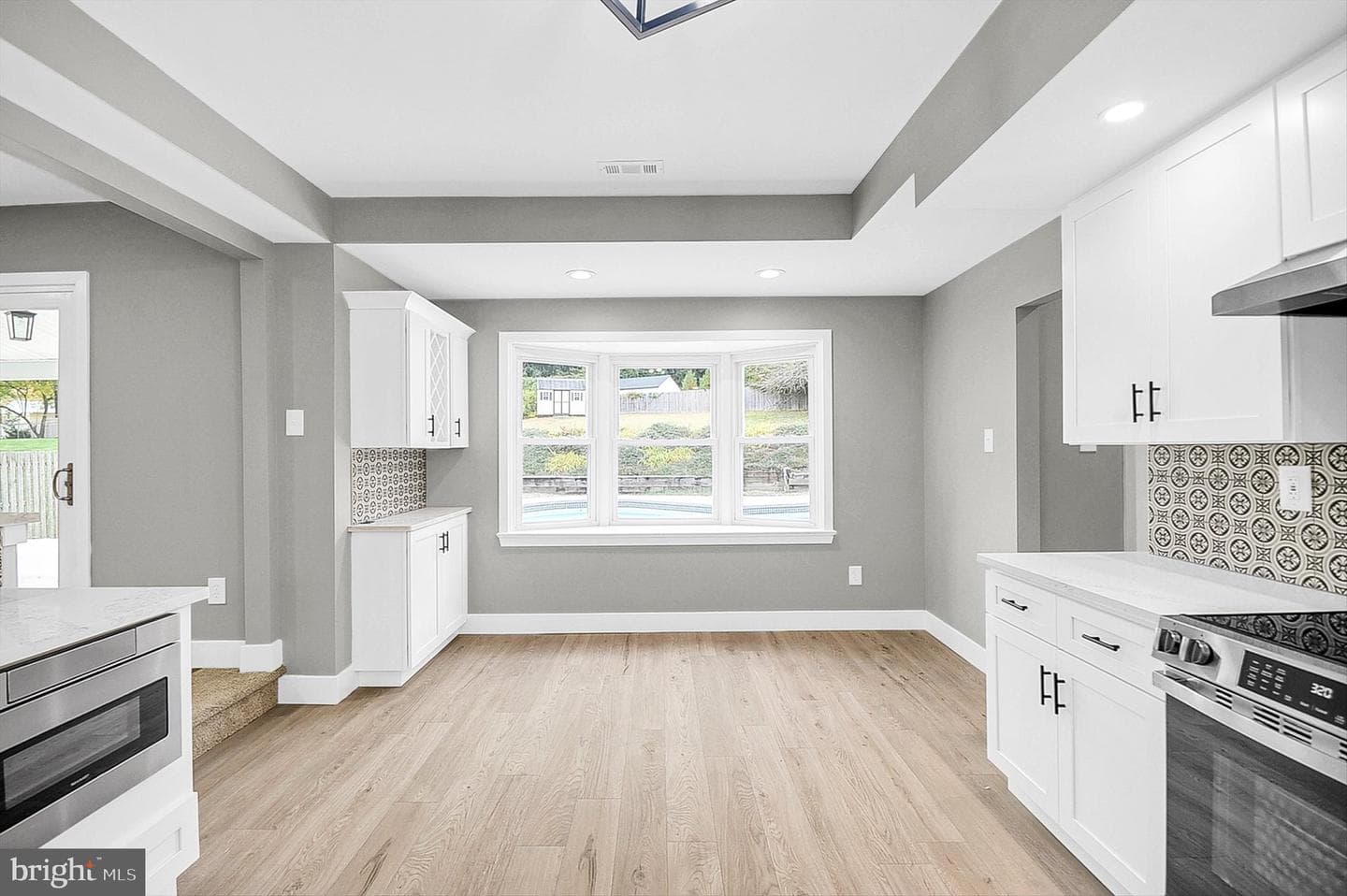 125 Fox Hollow Drive photo 8