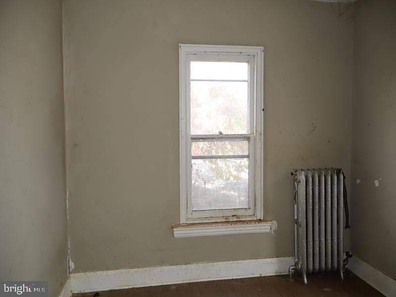 604 W Walnut Street photo 11