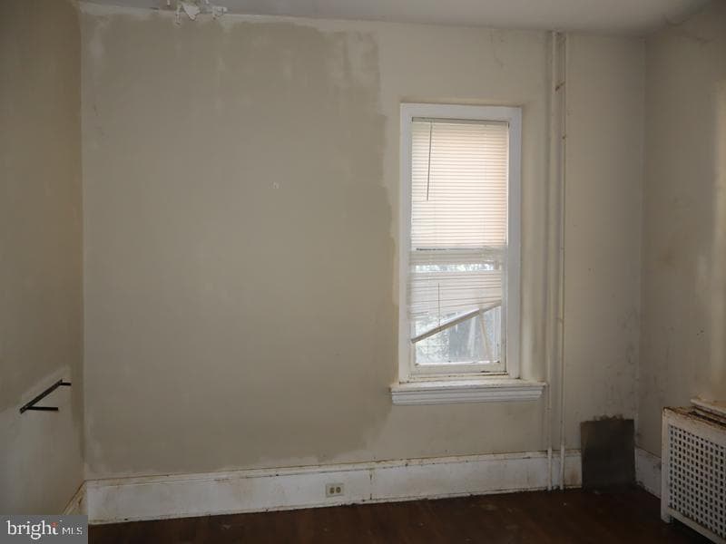 604 W Walnut Street photo 14