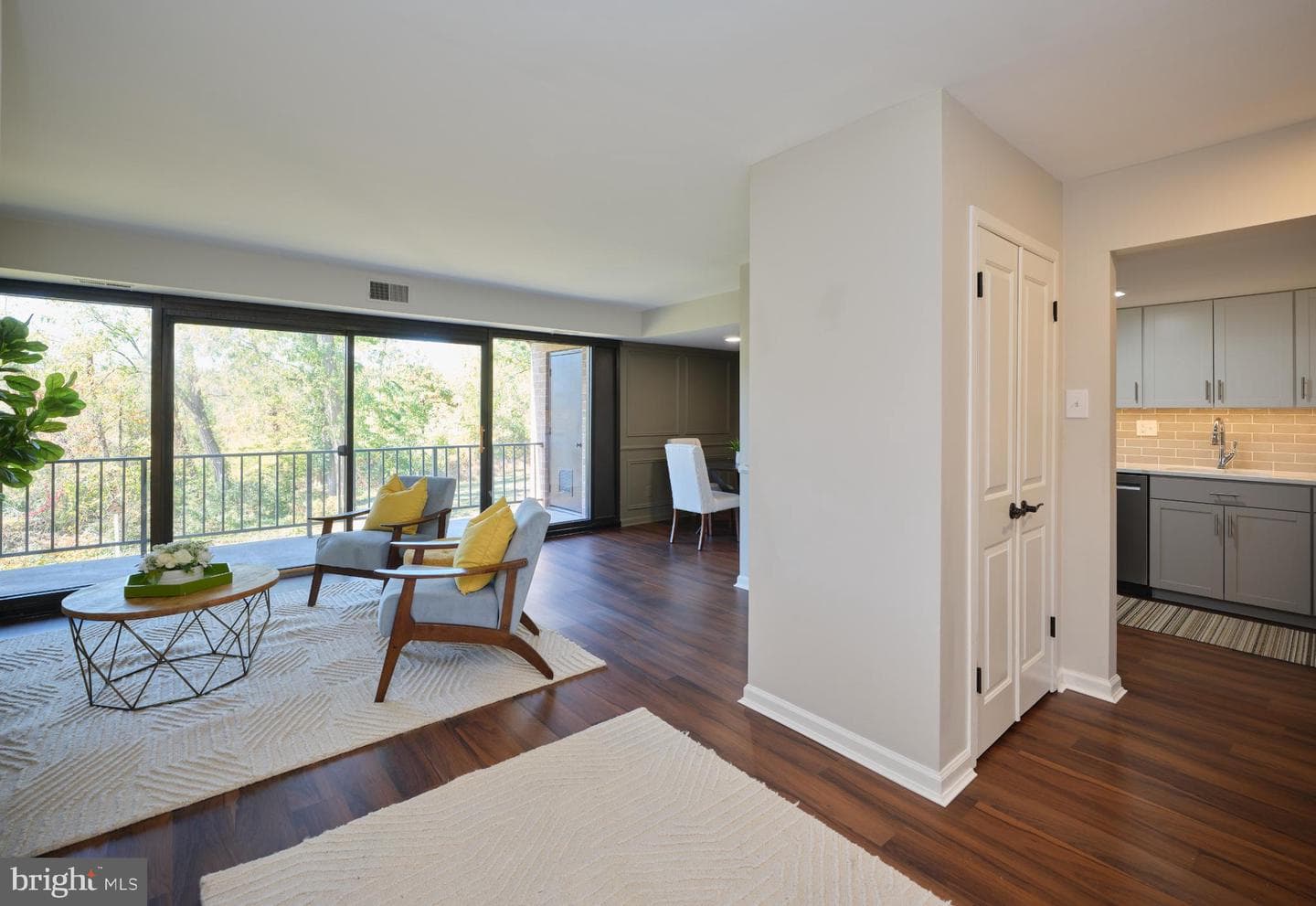 56 Hermitage Drive photo 3
