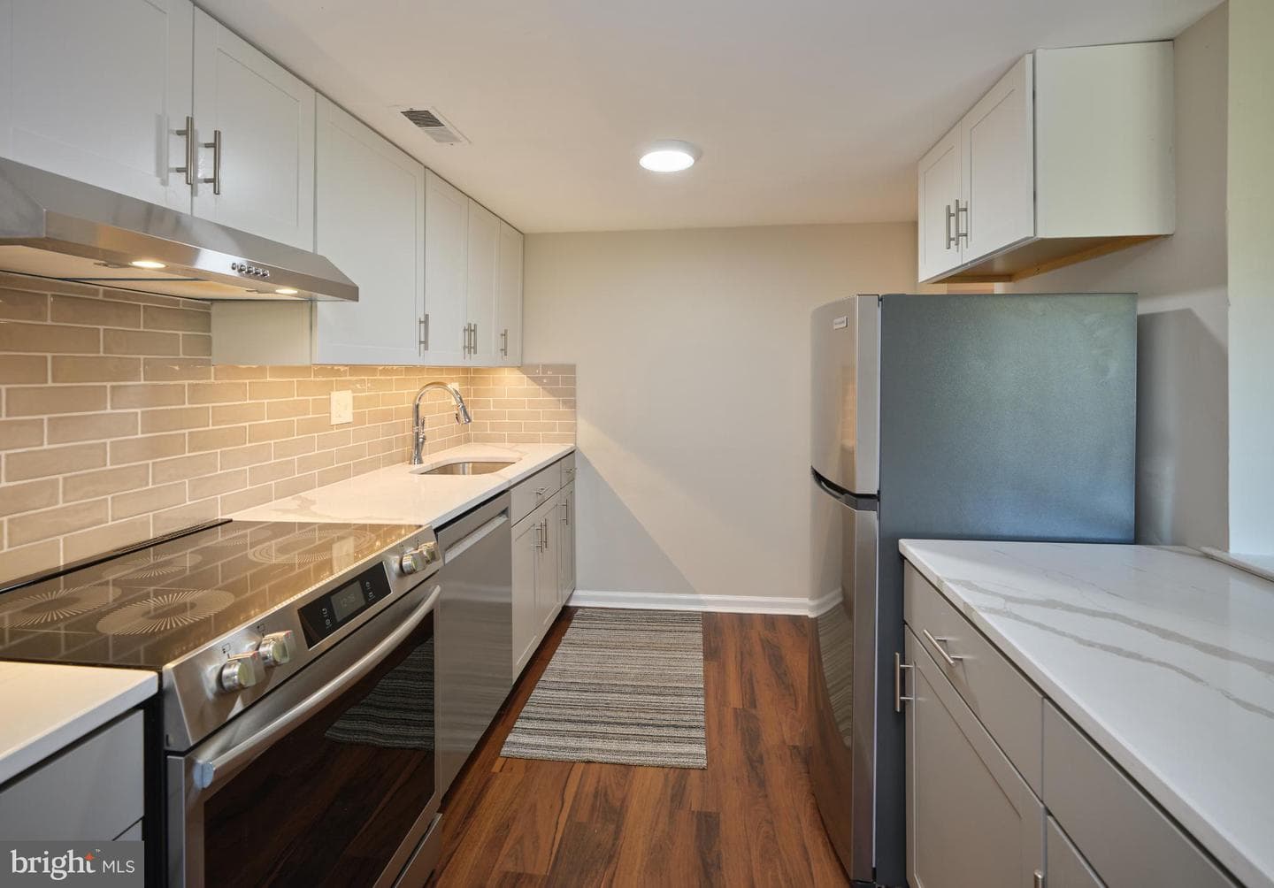 56 Hermitage Drive photo 8