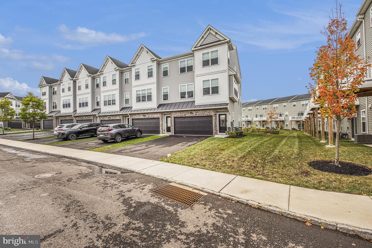 79 Becker Drive photo 29