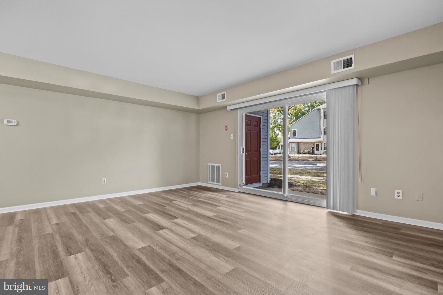 105 Hopkins Court photo 12