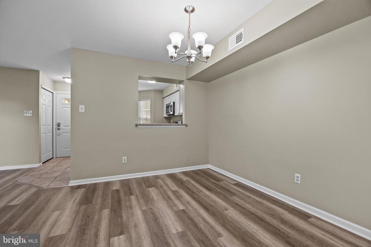 105 Hopkins Court photo 14