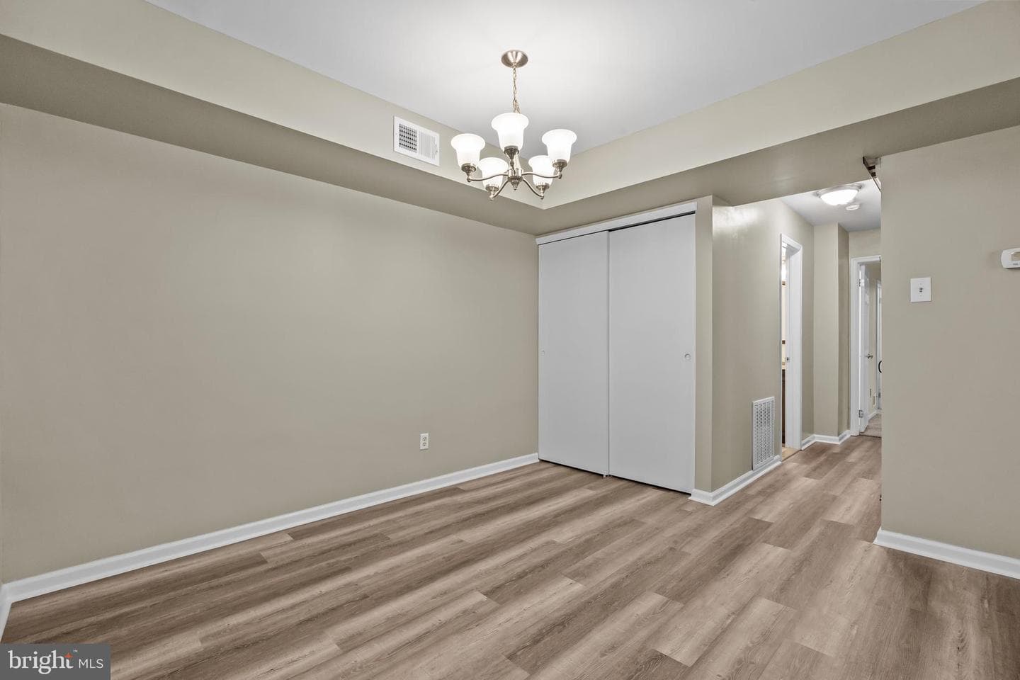 105 Hopkins Court photo 15