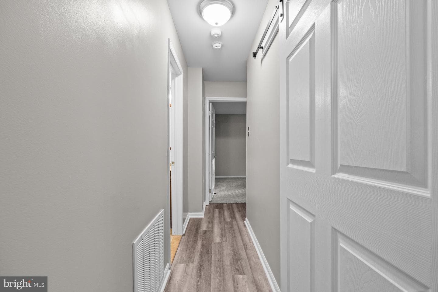 105 Hopkins Court photo 16