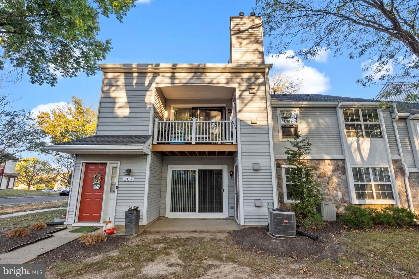105 Hopkins Court photo 26