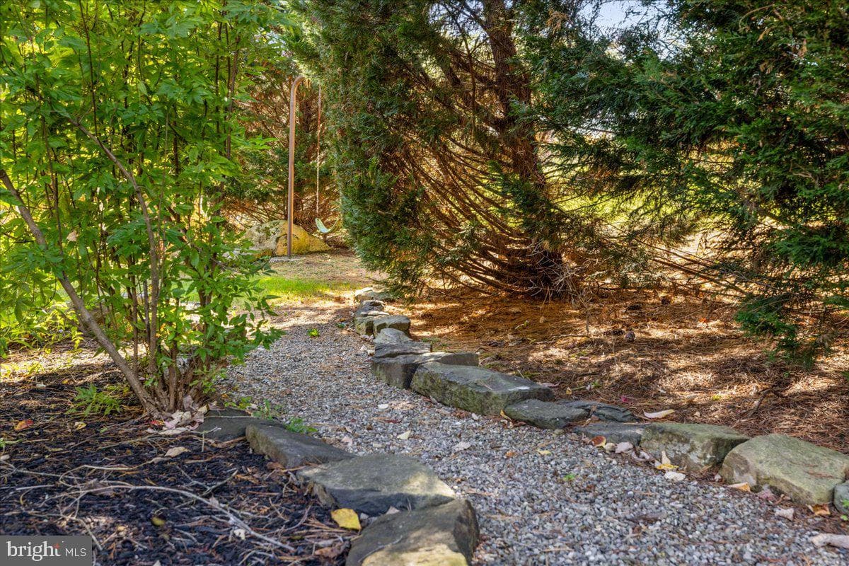 1249 Pebble Hill Road photo 41