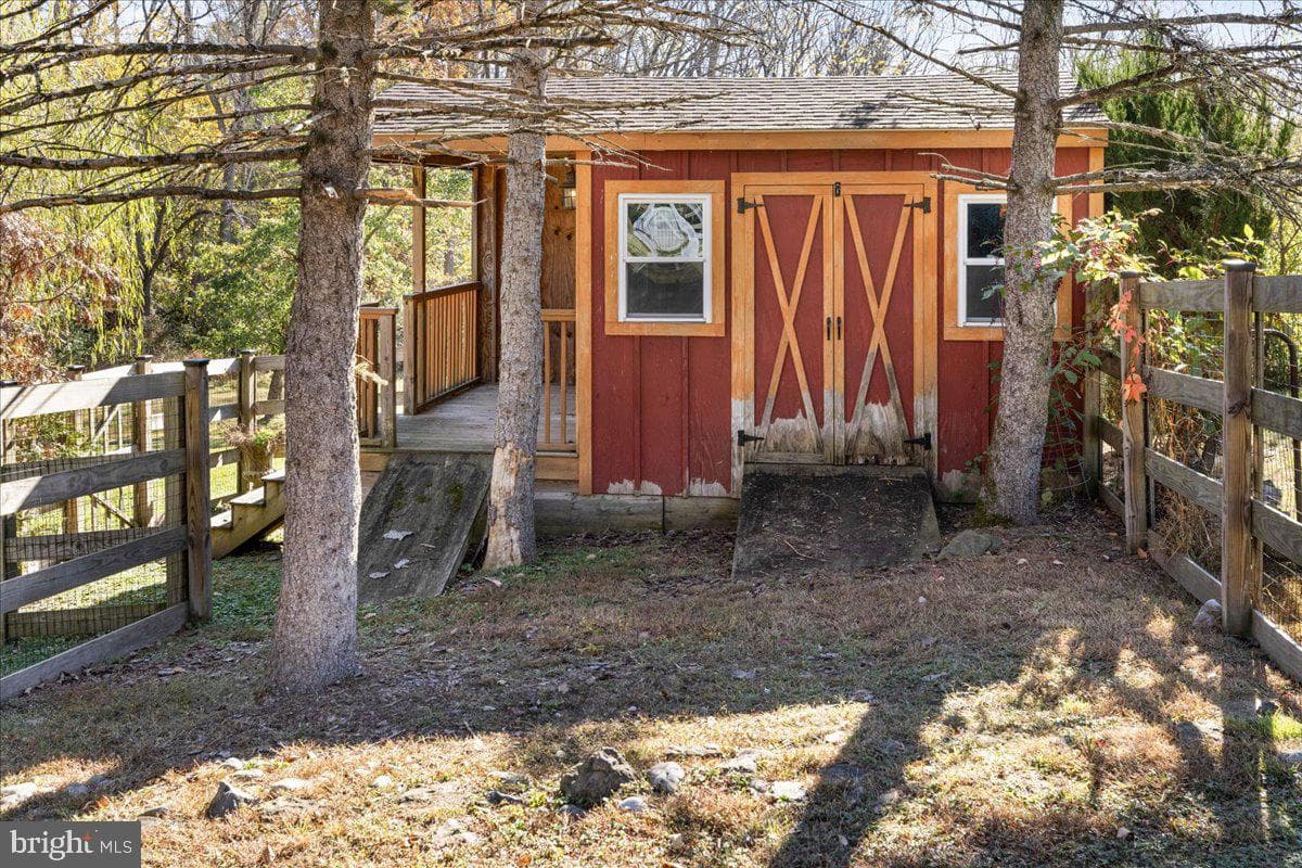 1249 Pebble Hill Road photo 43