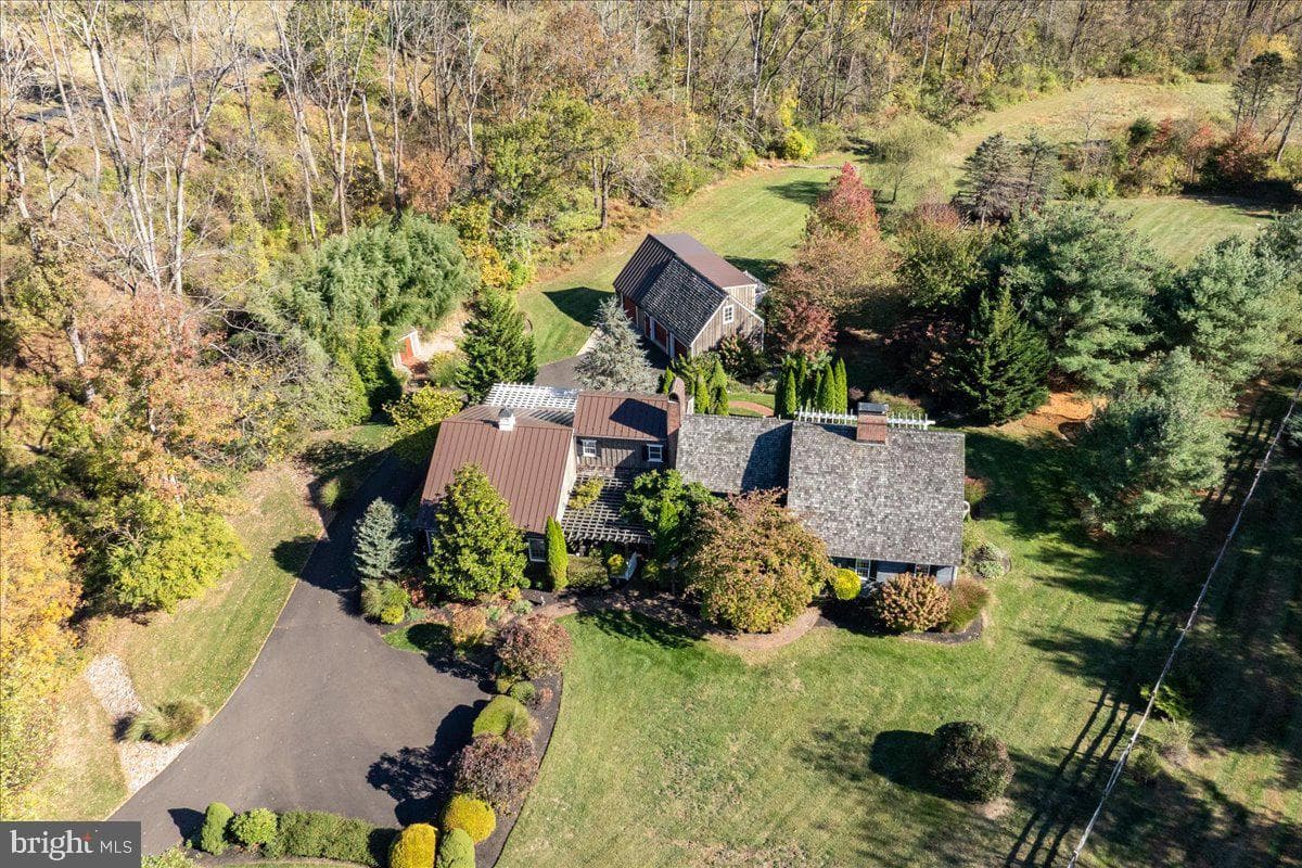 1249 Pebble Hill Road photo 48