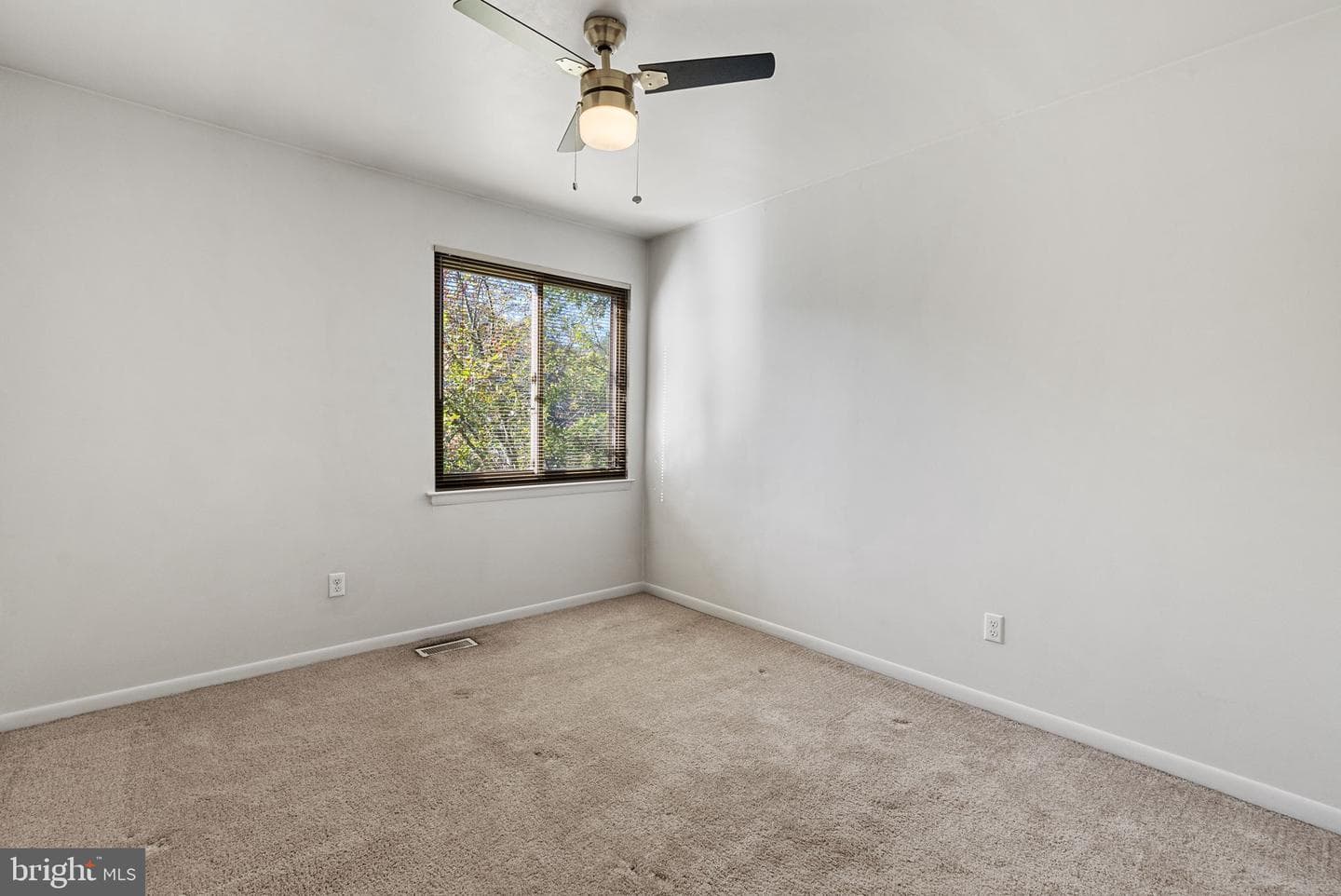 4912 Oxford Court #2 photo 15