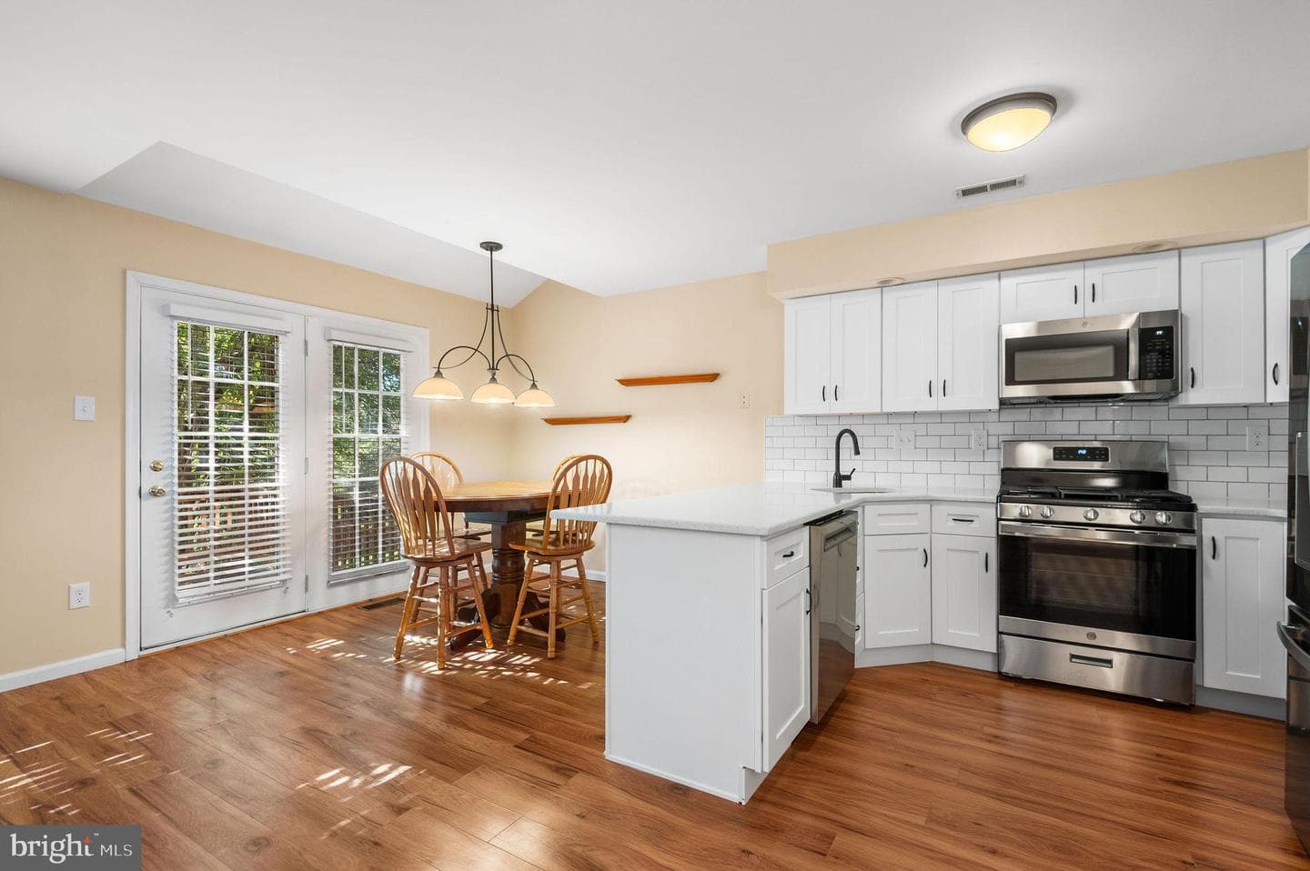 52 Yorkshire Drive photo 2