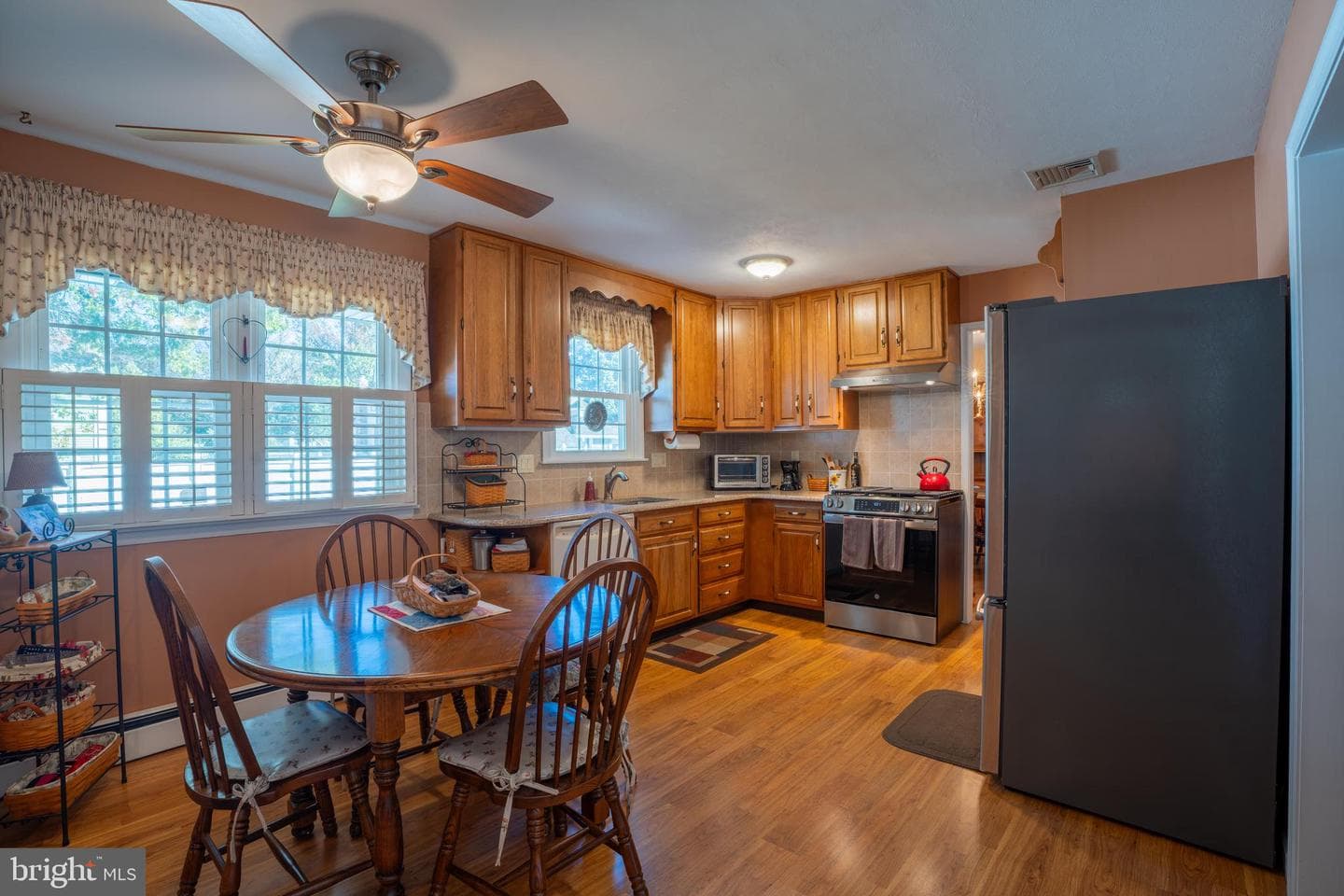 713 Warwick Road photo 12