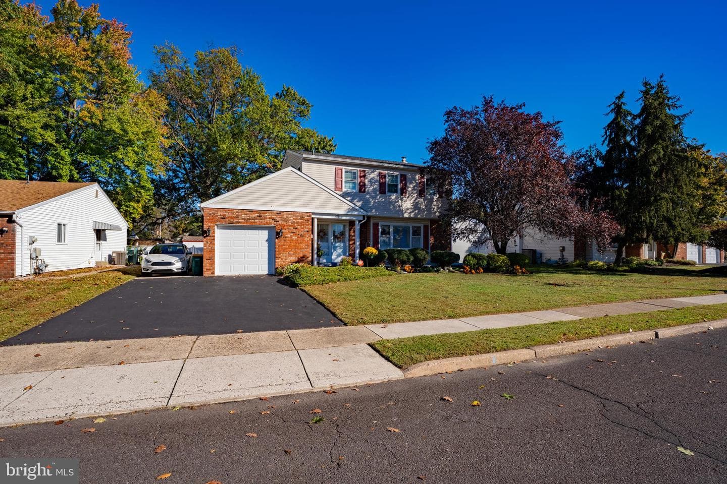 713 Warwick Road photo 2