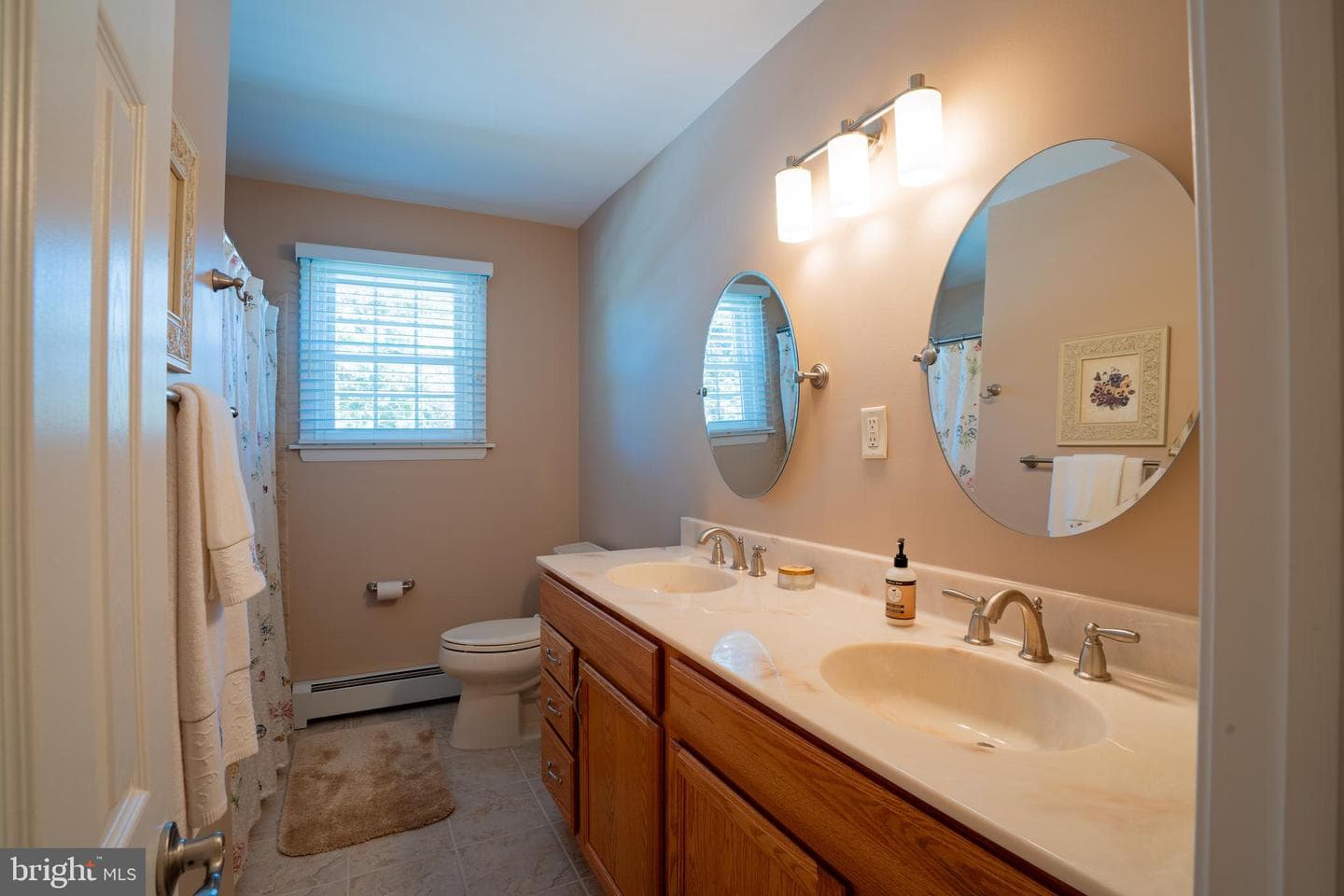 713 Warwick Road photo 24