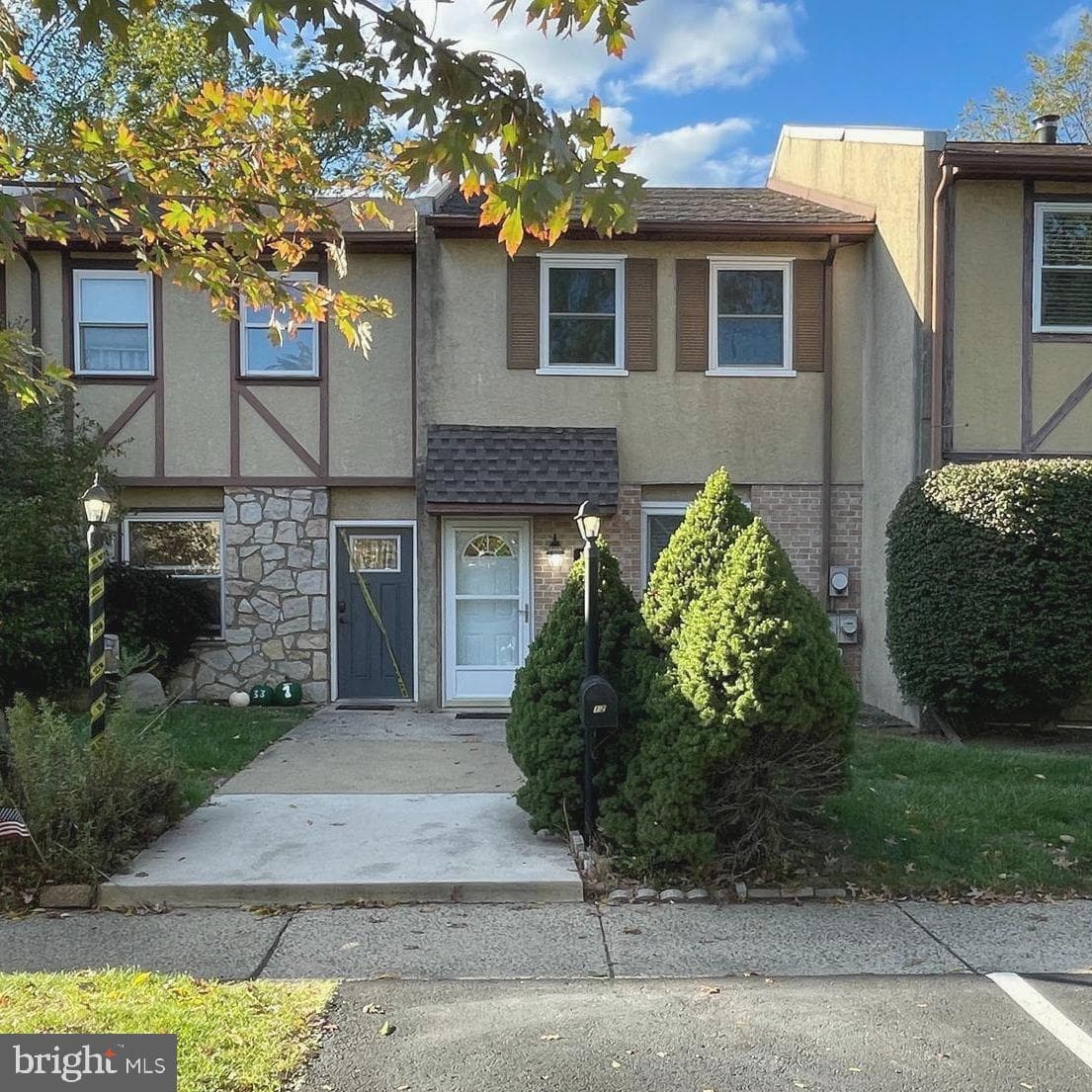 1000 Jacksonville Road #12