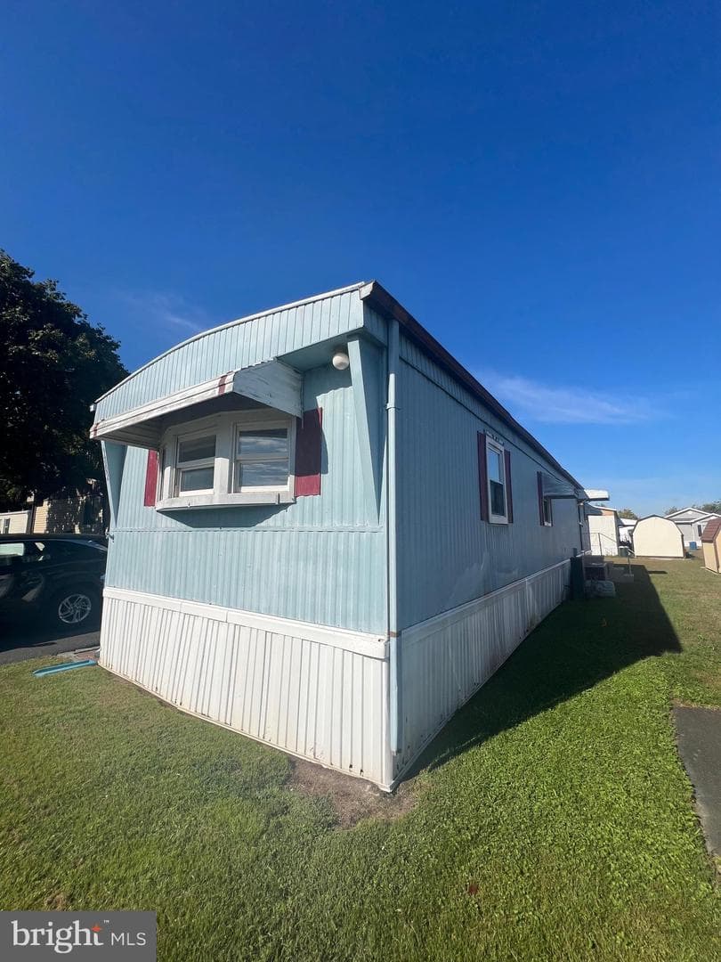 9802 Lawson Drive photo 3