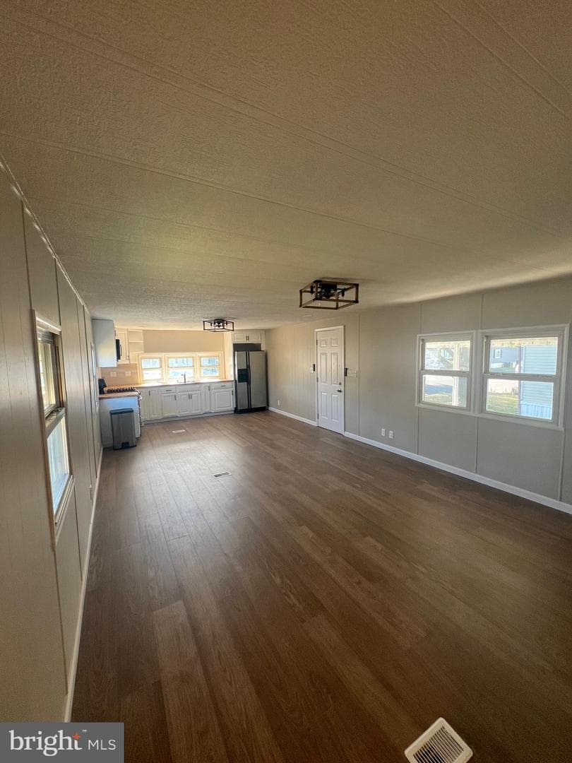 9802 Lawson Drive photo 5