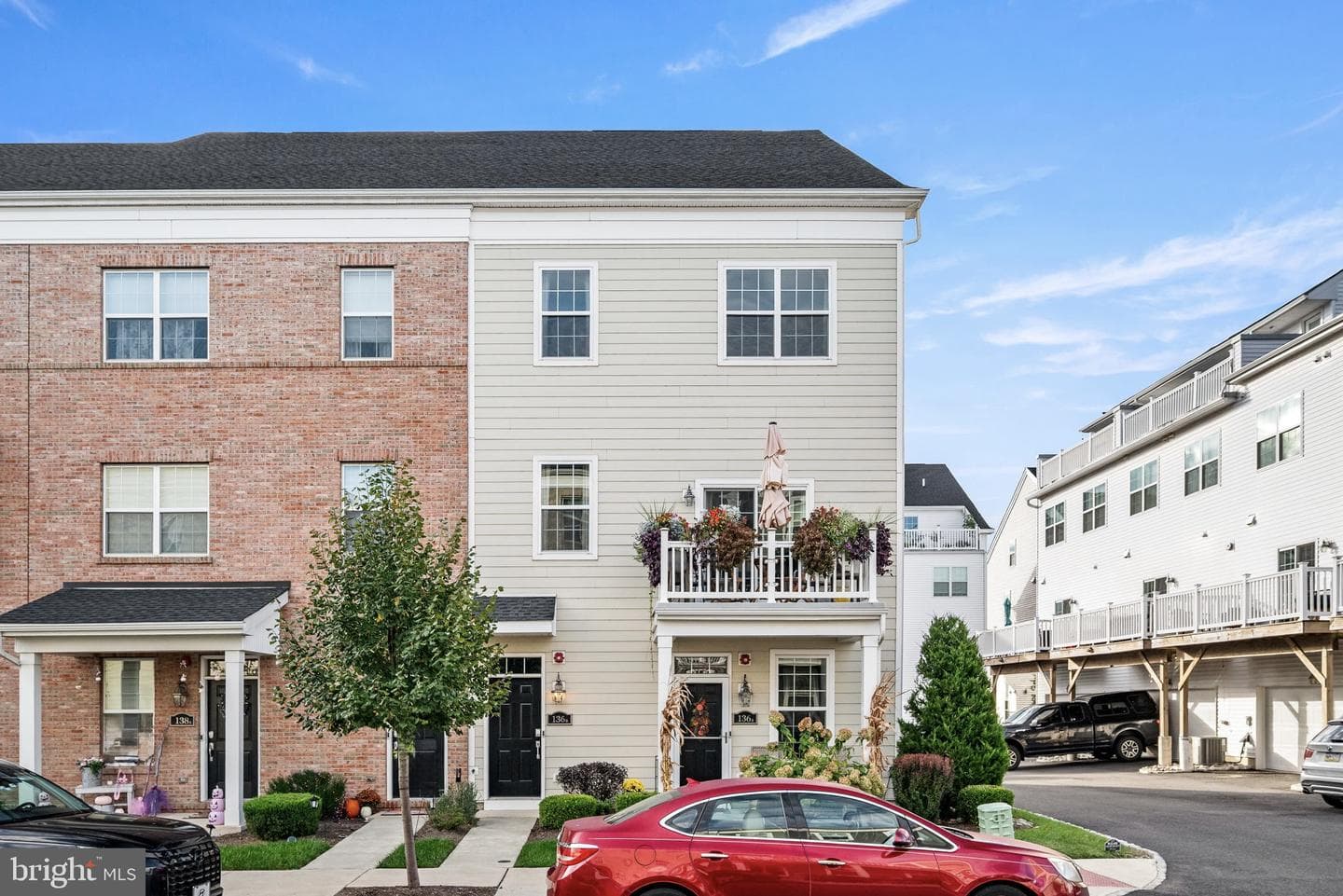 136 Alexandria Street photo 2