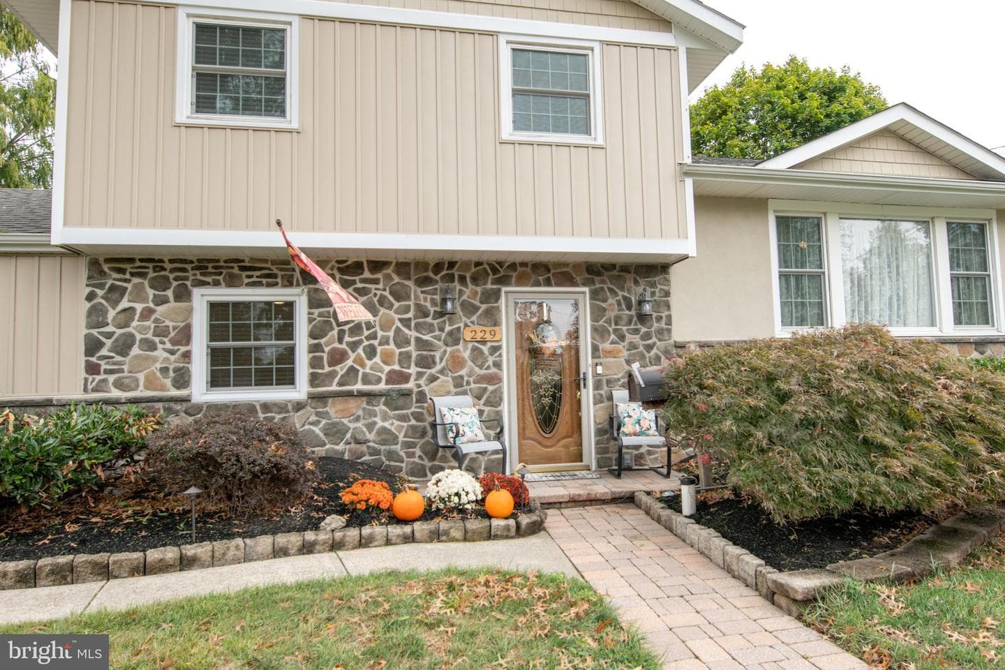 229 Walton Drive photo 3
