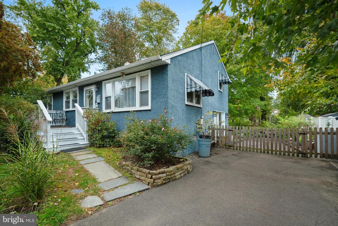 472 4th Avenue photo 2
