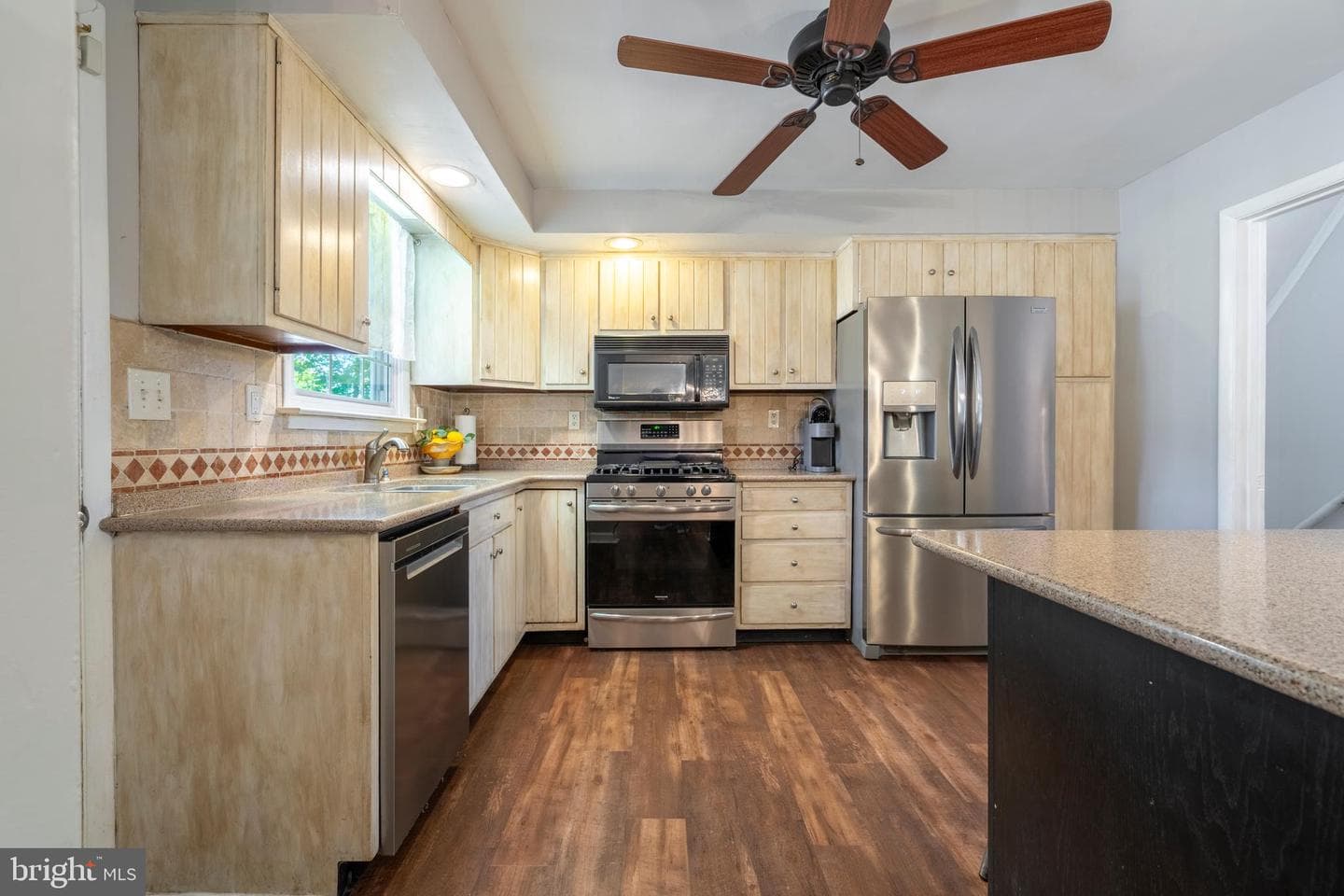 261 Fairhill Drive photo 18
