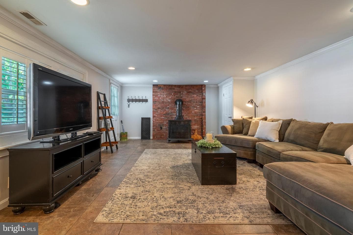 261 Fairhill Drive photo 26