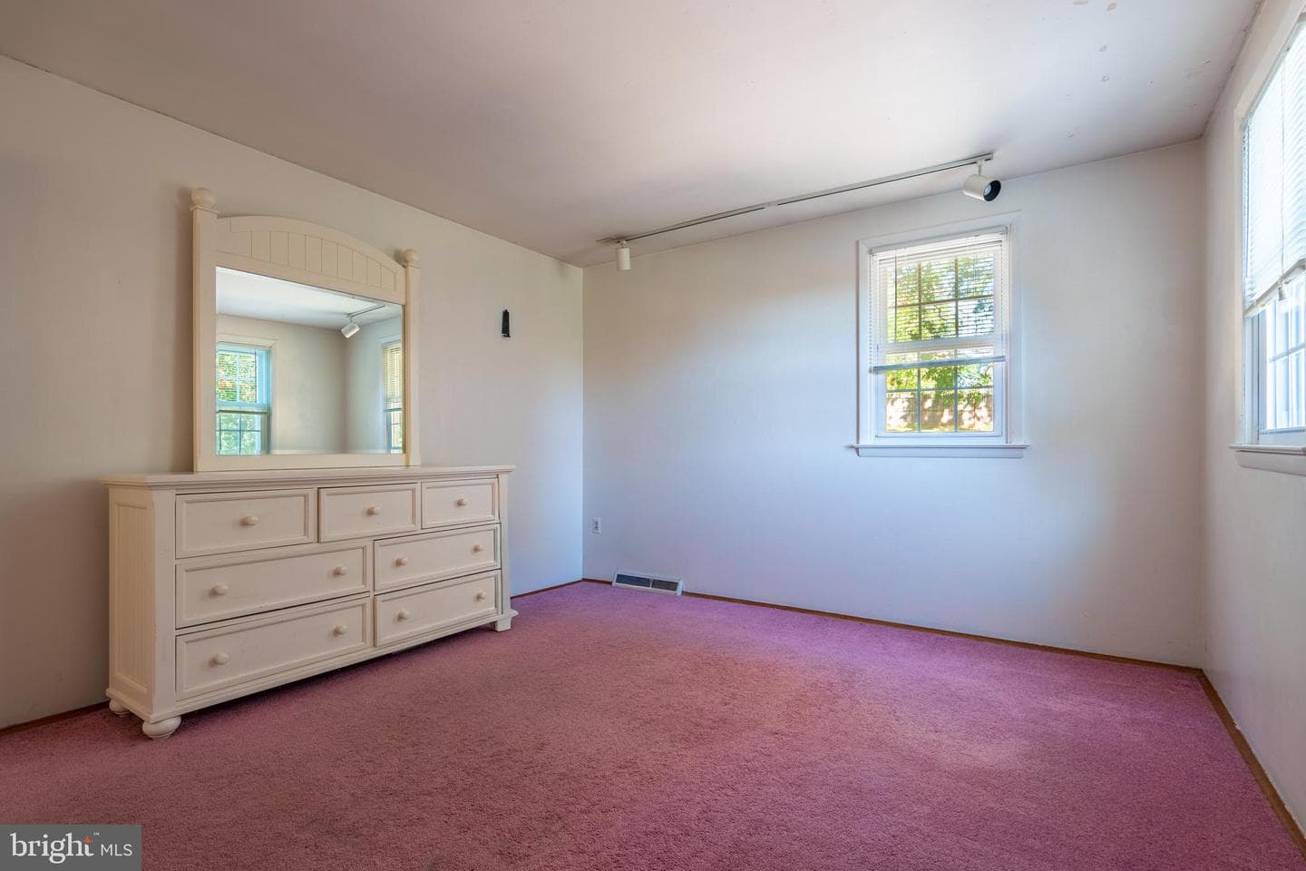 261 Fairhill Drive photo 44