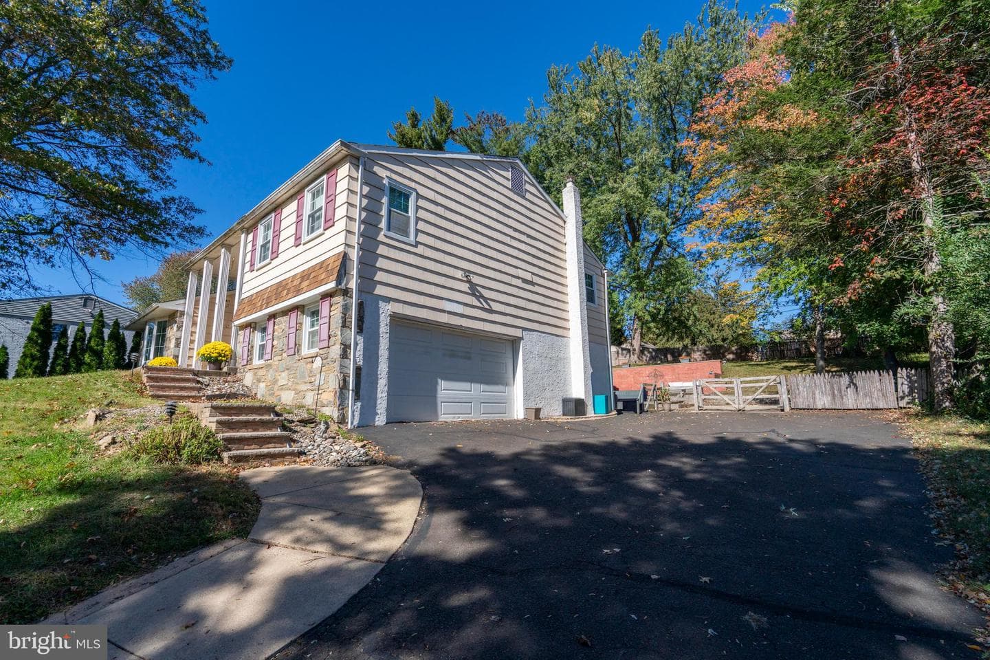 261 Fairhill Drive photo 47
