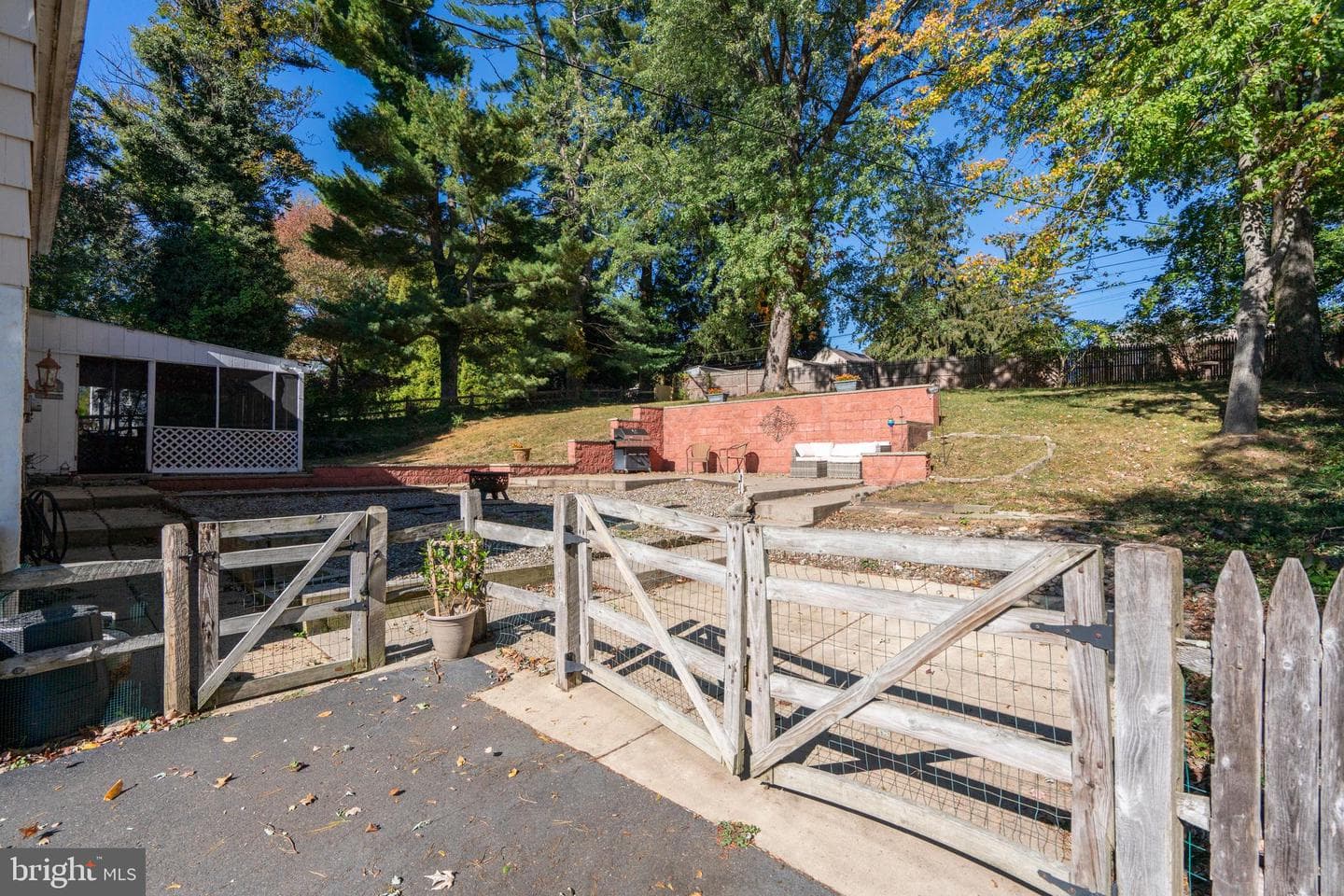 261 Fairhill Drive photo 48