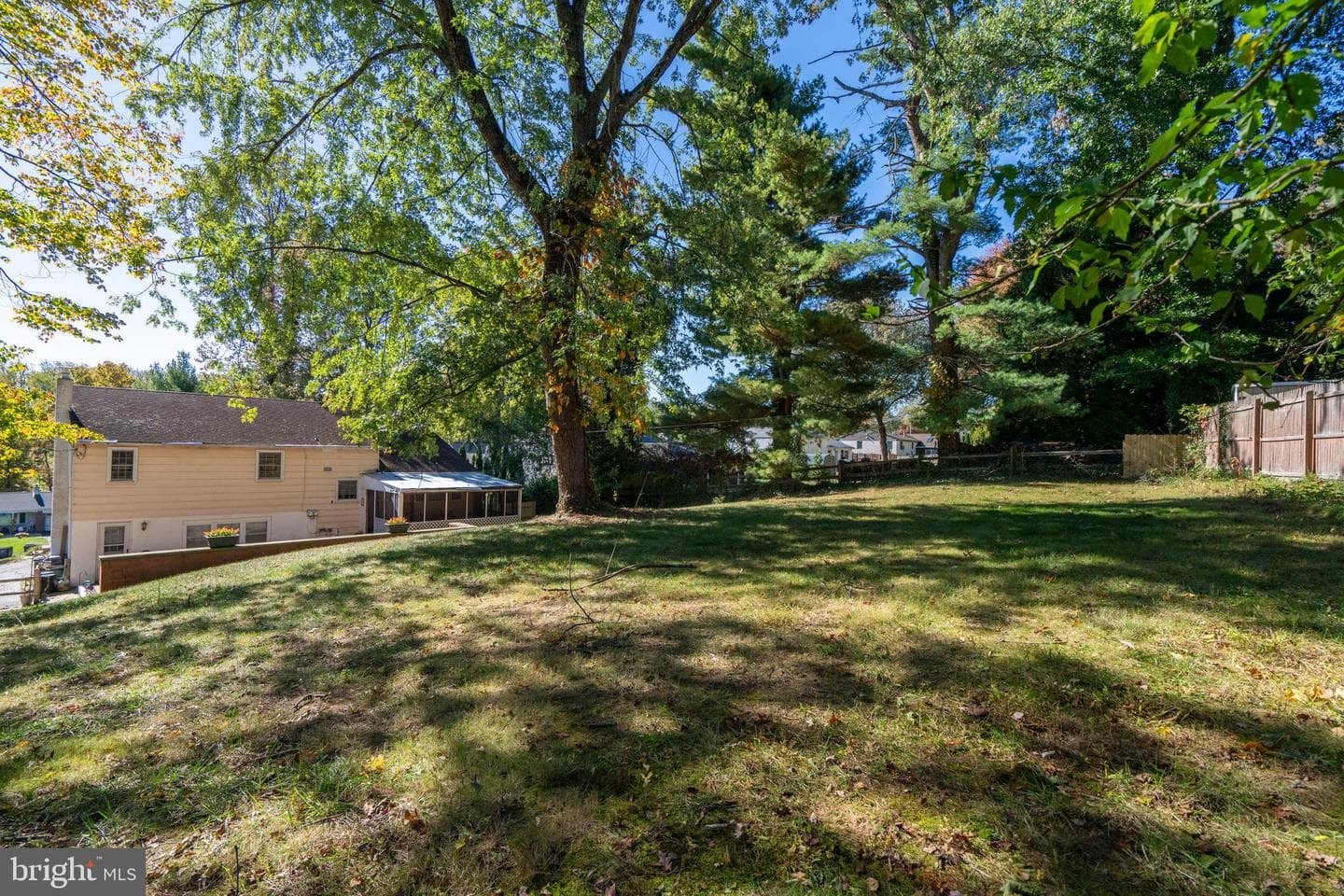 261 Fairhill Drive photo 55