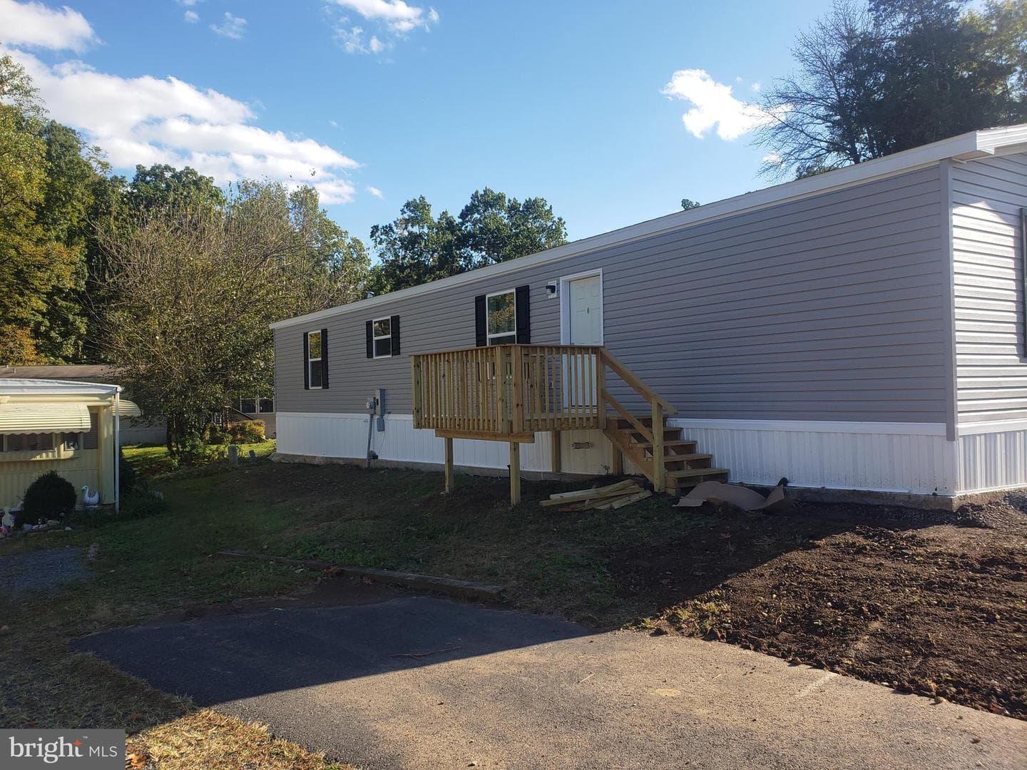 344 Apple Drive photo 3