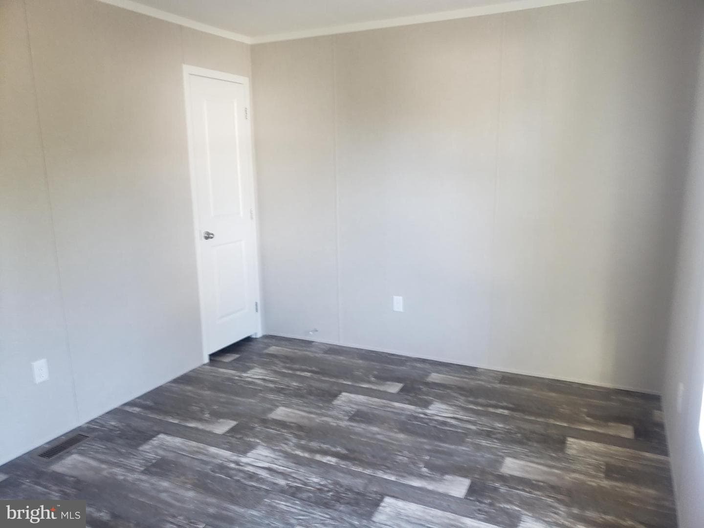 344 Apple Drive photo 9