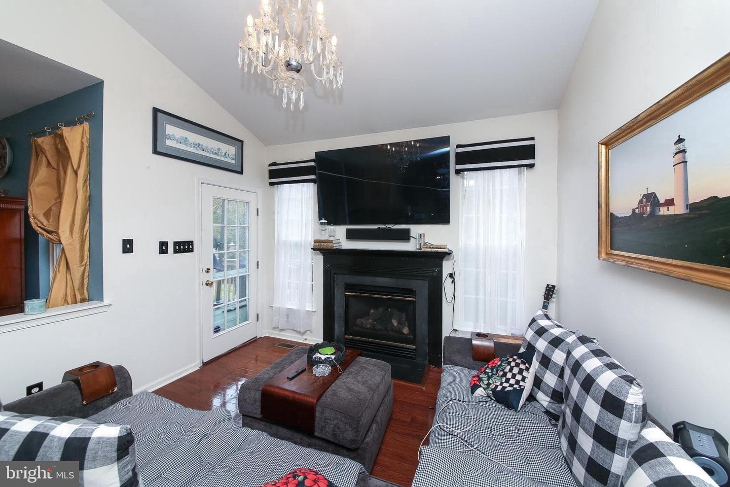 535 Mockingbird Way photo 7