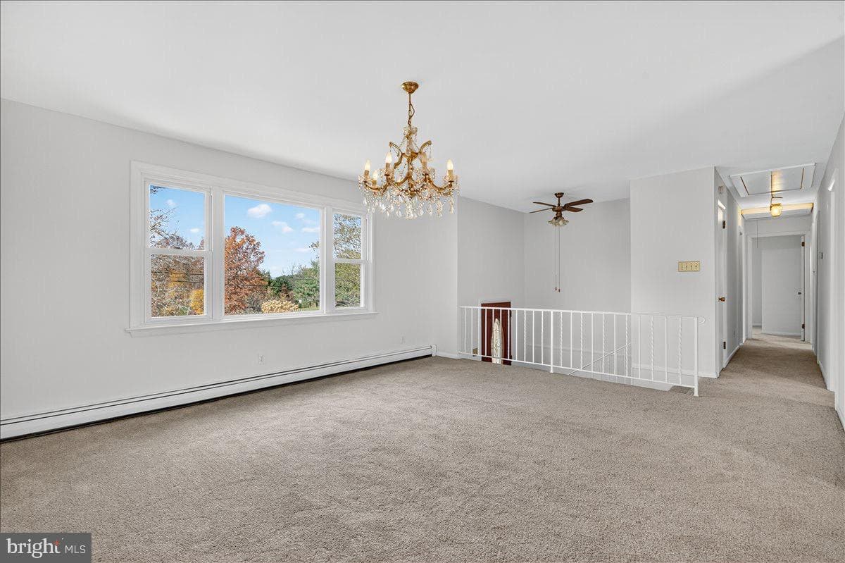 161 Maple Avenue photo 7