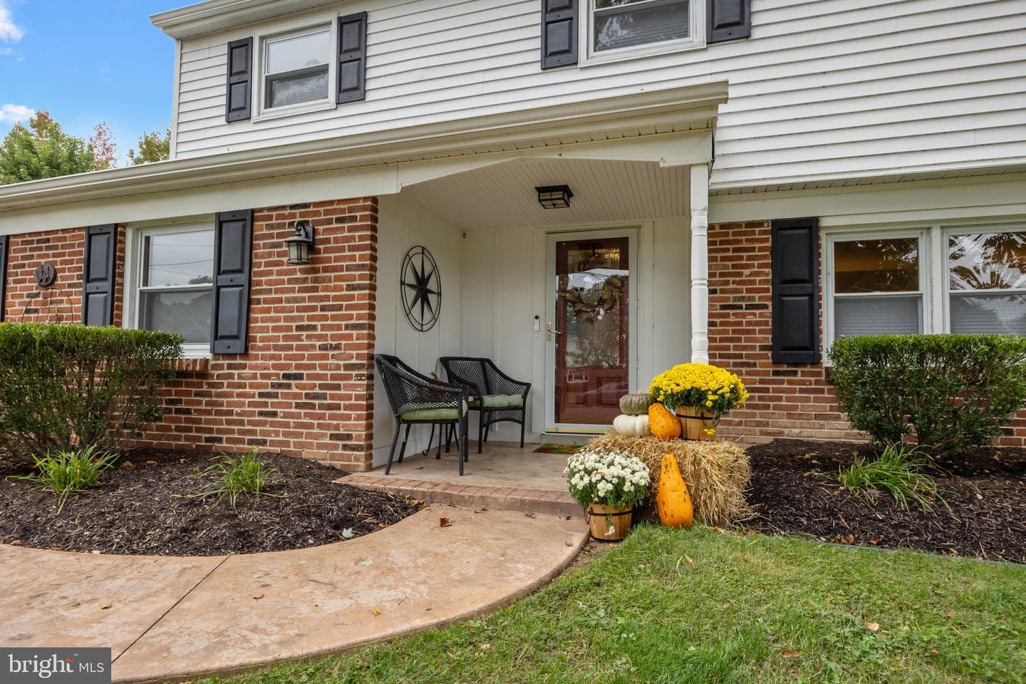 6 Plymouth Lane photo 2