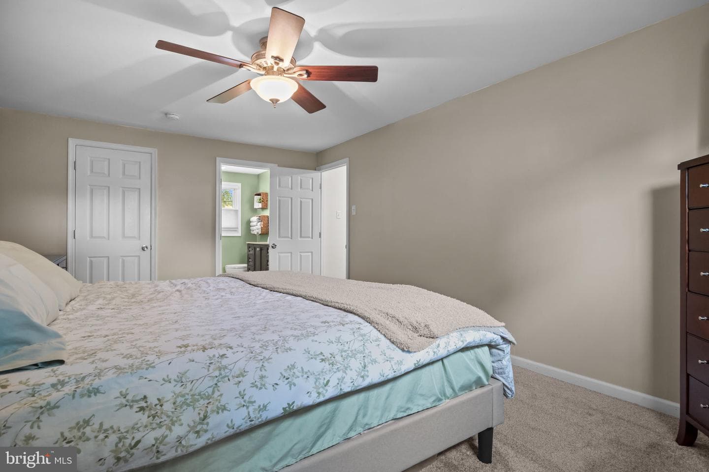 6 Plymouth Lane photo 22