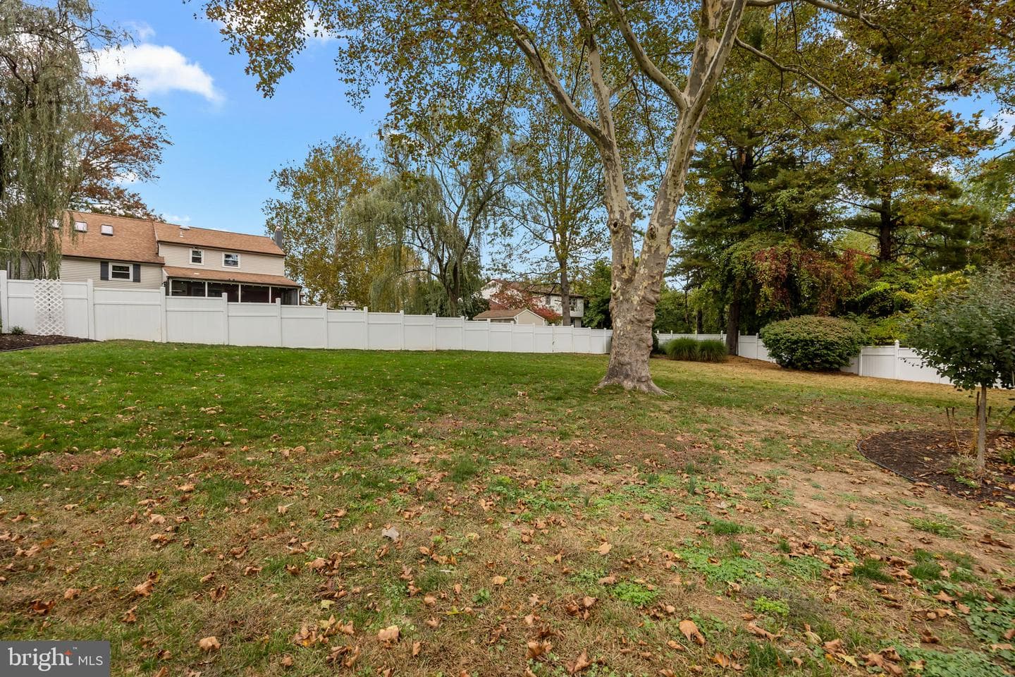 6 Plymouth Lane photo 35