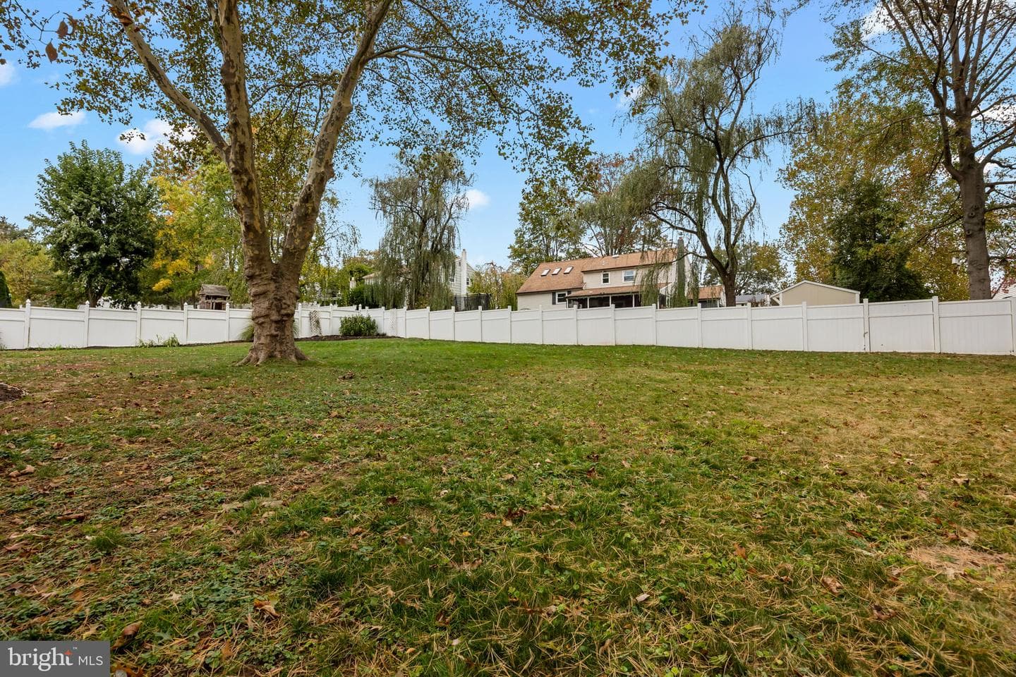 6 Plymouth Lane photo 36