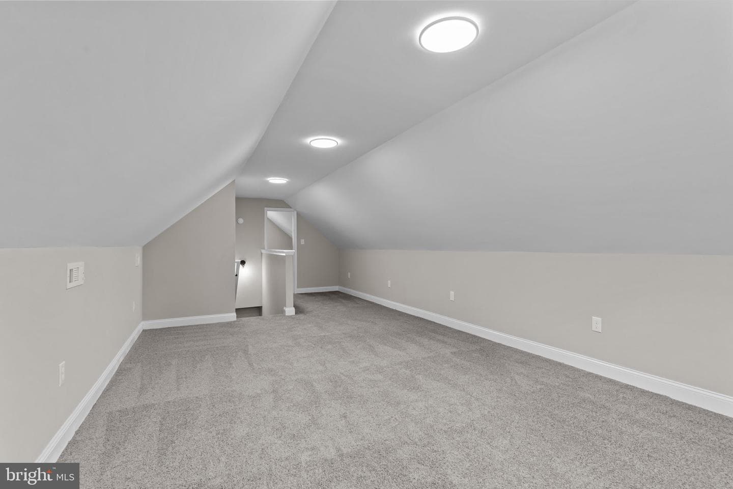 387 Larchwood Avenue photo 23