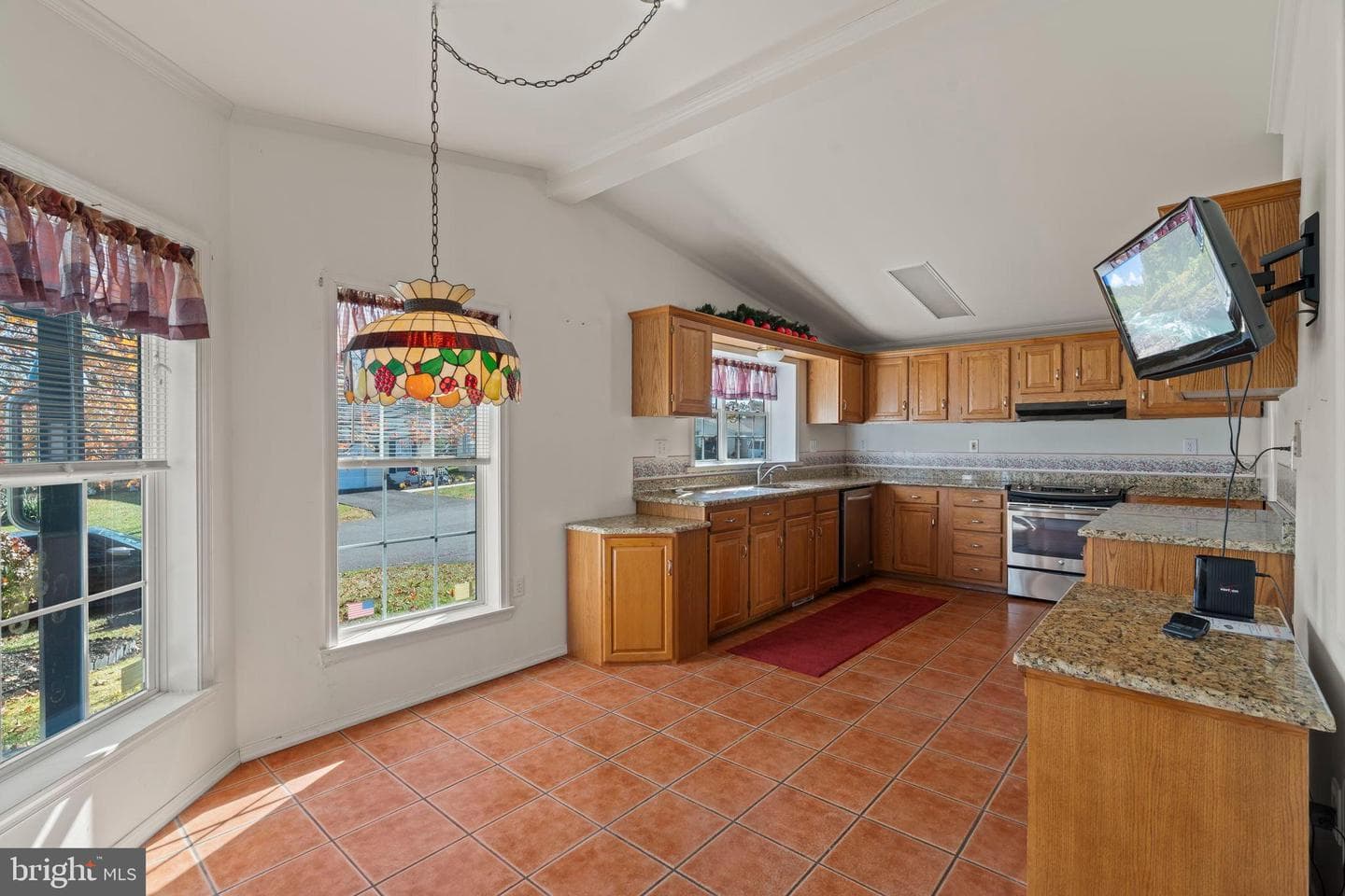 561 Spring Meadow Circle photo 7