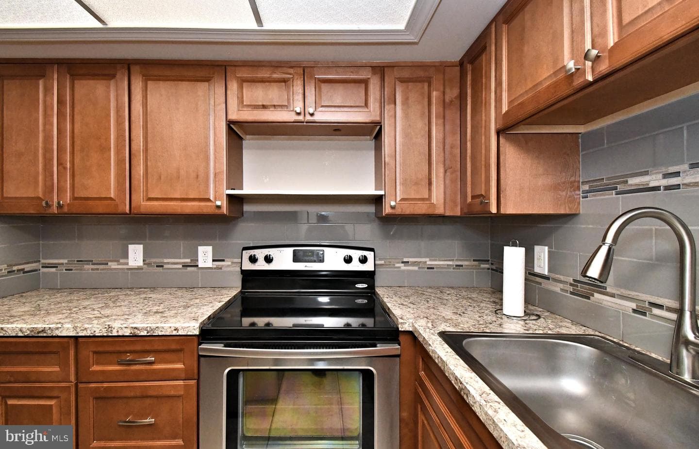 1603 Yardley Cmns photo 6