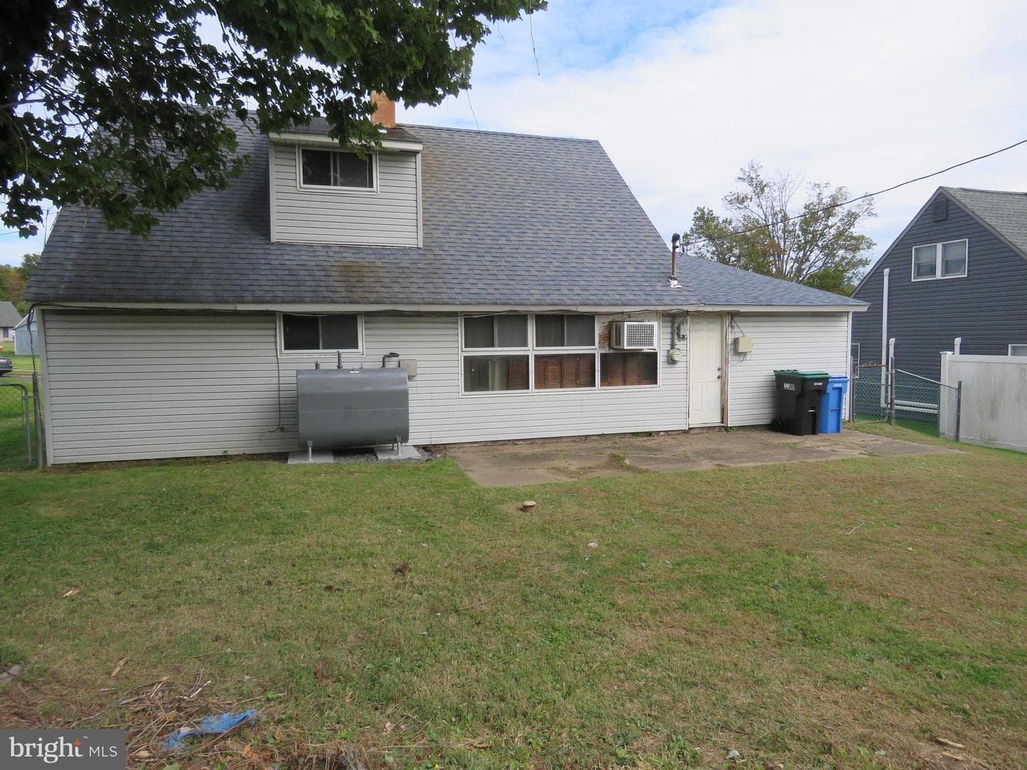 35 Parkside Circle photo 9