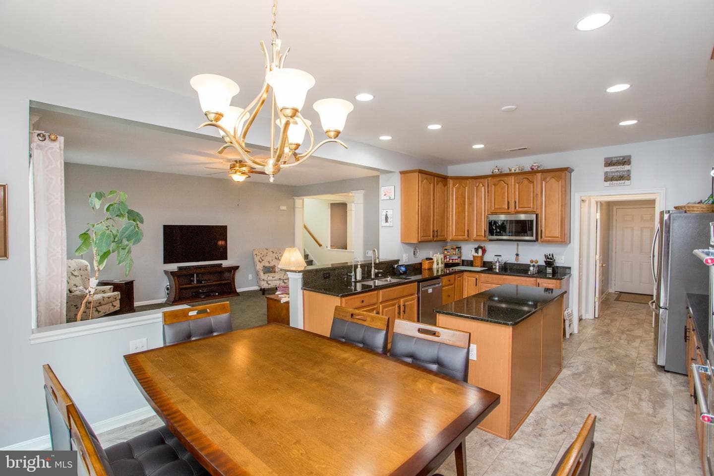 354 E Armstrong Drive photo 15