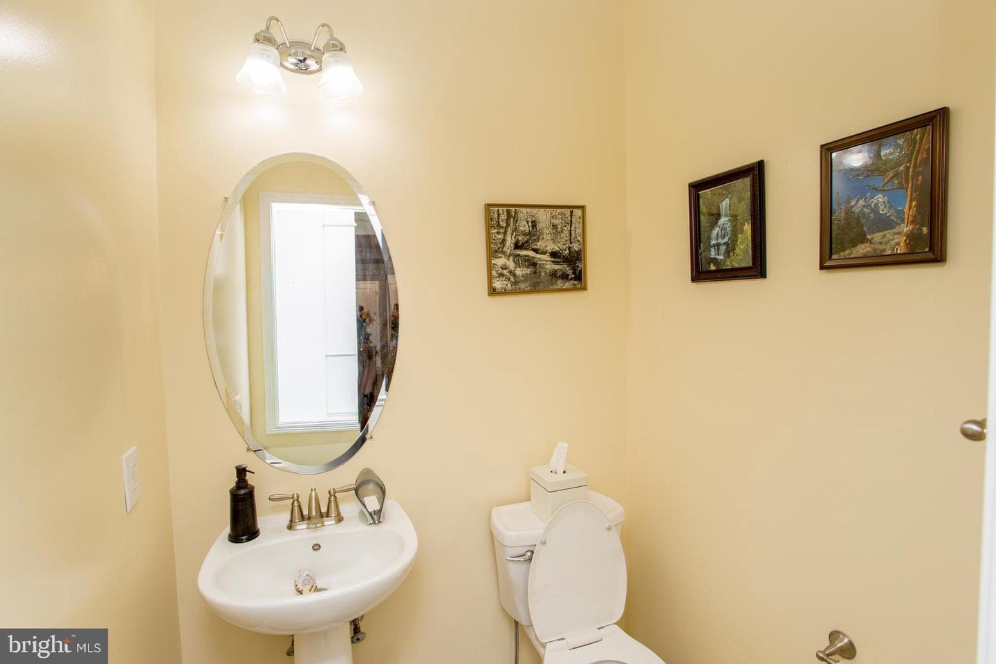 354 E Armstrong Drive photo 19