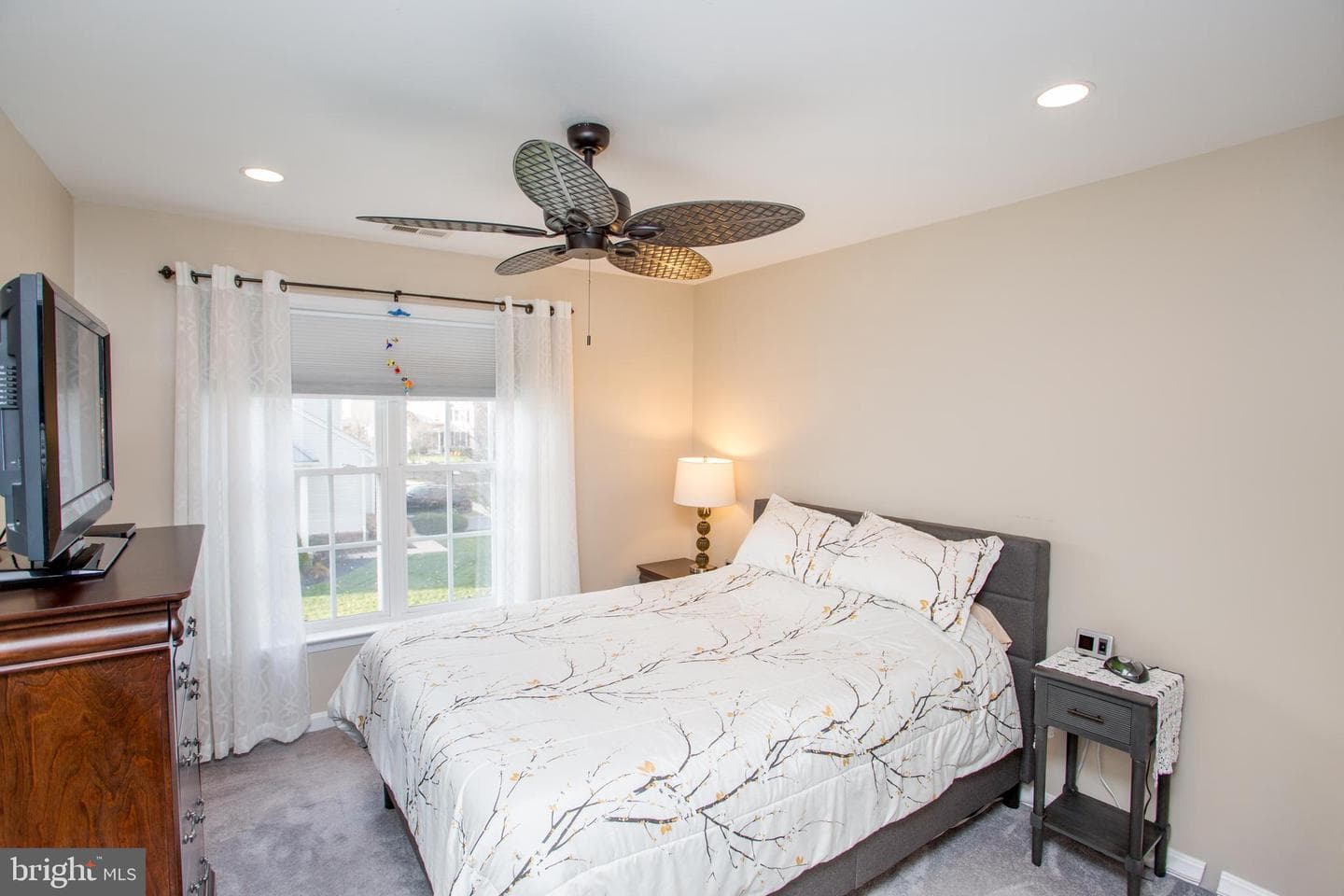354 E Armstrong Drive photo 29