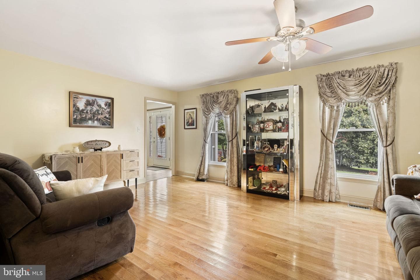258 Woodlake Drive photo 6