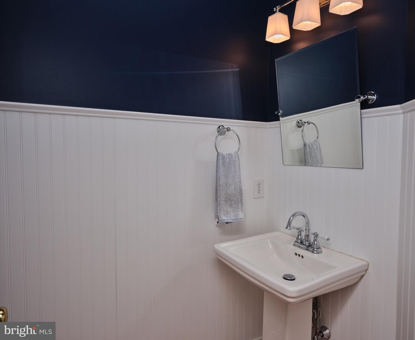 3017 E Dorchester Street photo 16