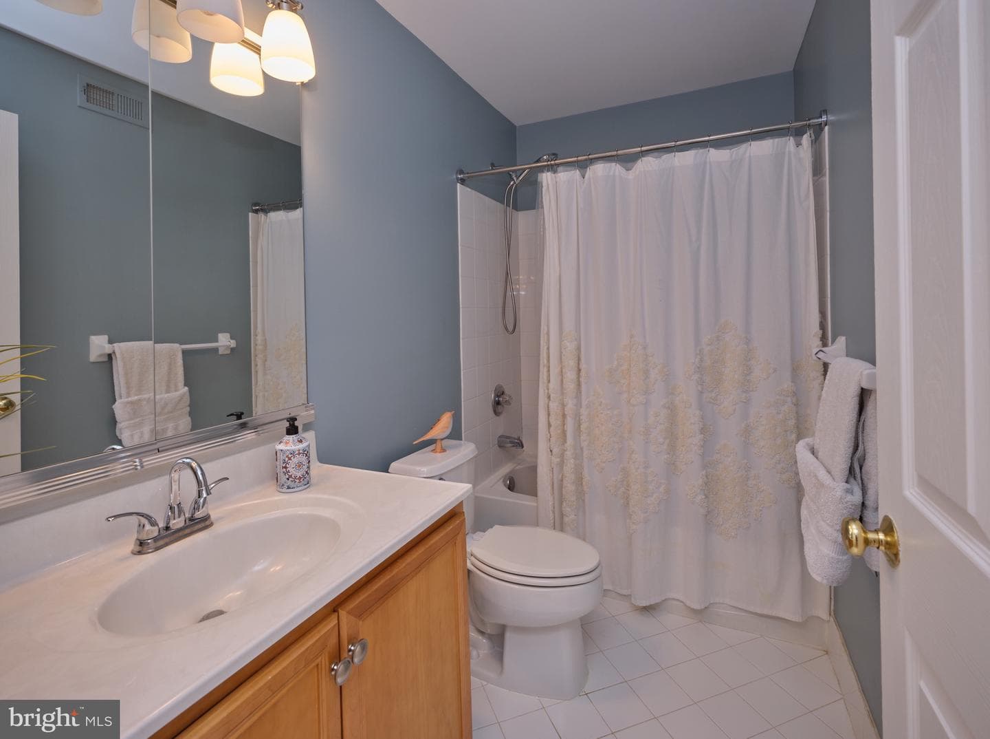 3017 E Dorchester Street photo 22