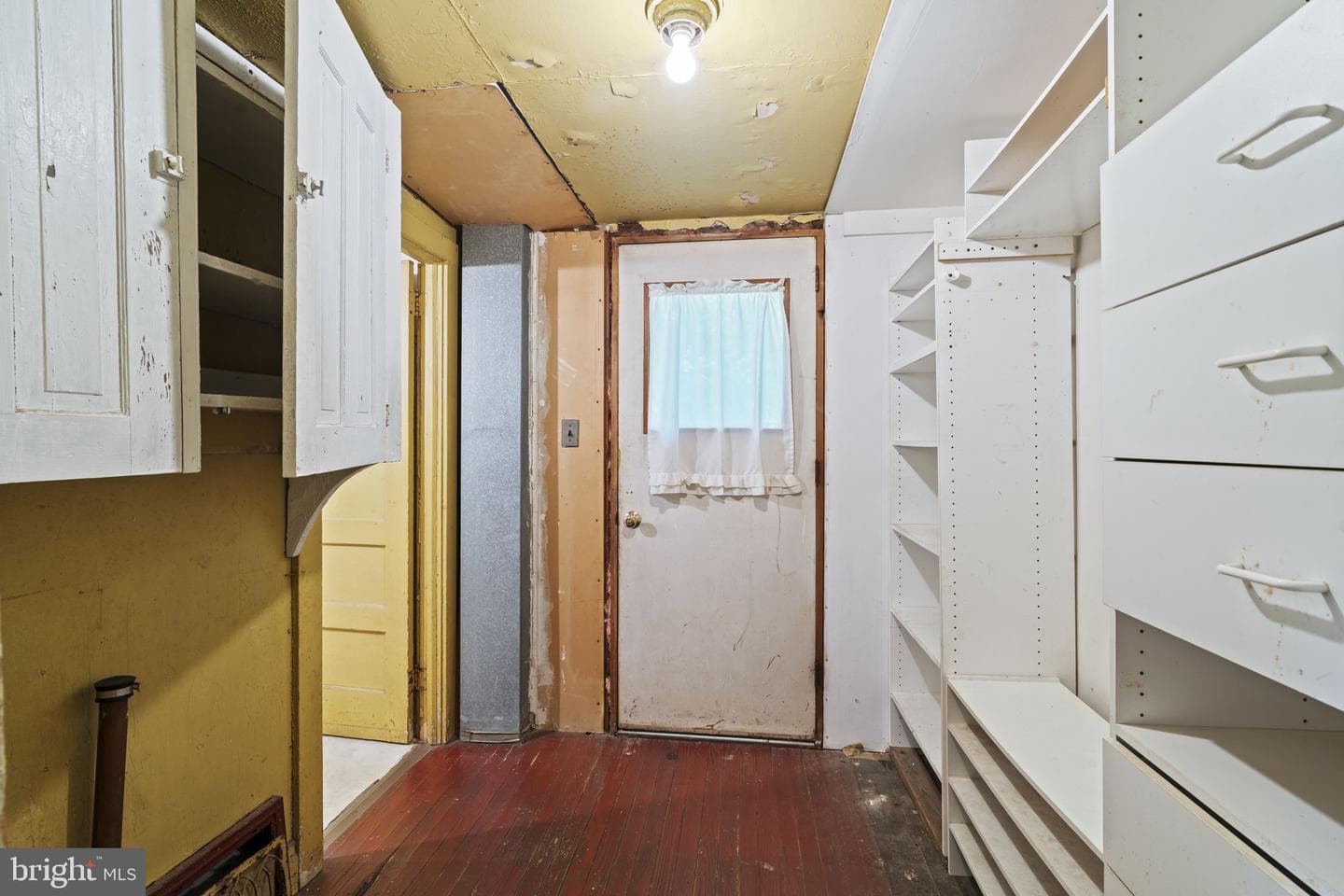 227 W Ferry Road photo 10